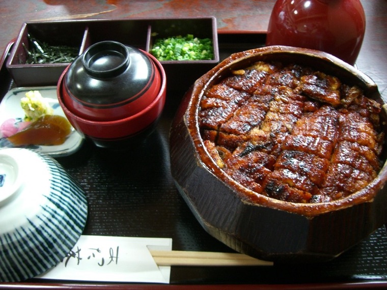 あつた蓬莱軒